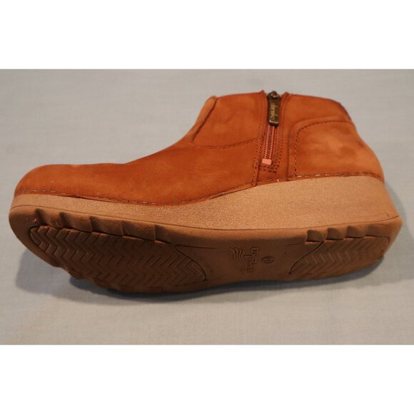 Dansko Womens Charlene Nubuck Ankle Boot - Picture 7 of 8